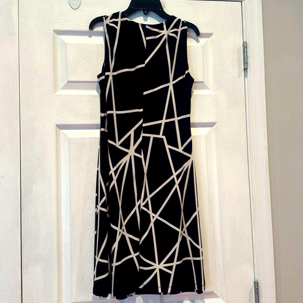 Tommy Hilfiger Size 2 Black dress with off white geometric lines